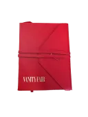 VANITY FAIR 1 An 10 N° (Papier + Version Numérique) + EN CADEAU Carnet de voyage rouge