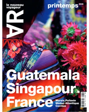 A/R MAGAZINE VOYAGEUR