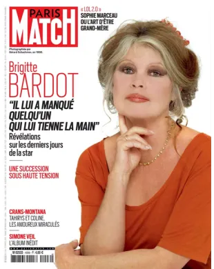 PARIS MATCH