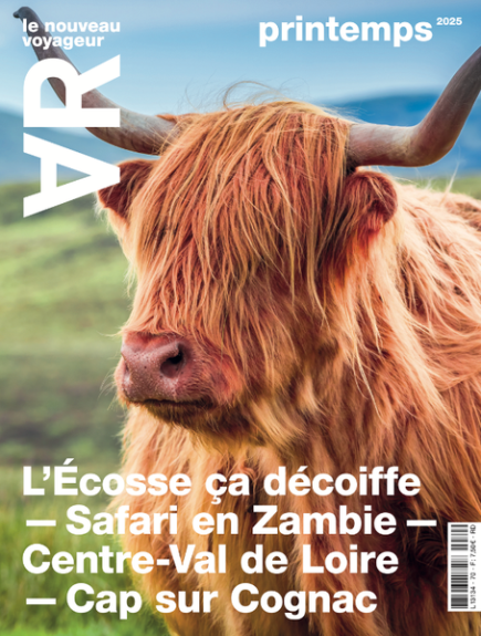 A/R MAGAZINE VOYAGEUR