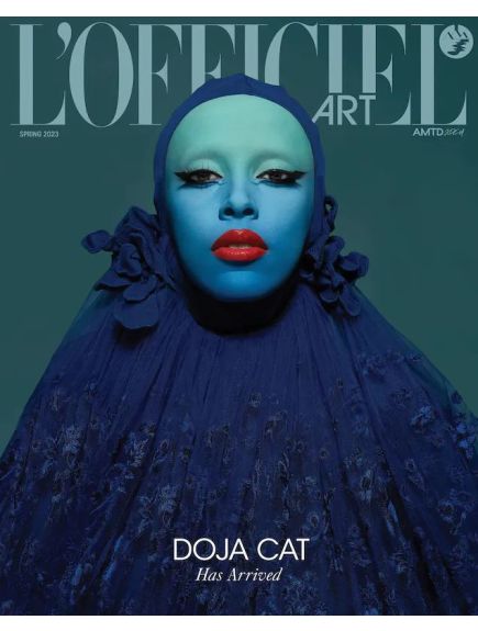 L'OFFICIEL ART INTERNATIONAL